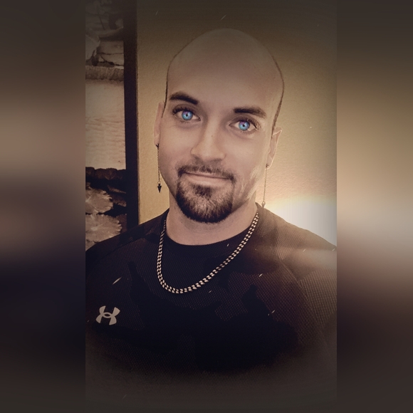 Say Hi to your new Posher, AJ. - Picture 1 of 4